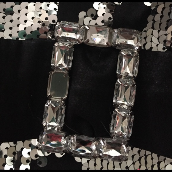 cache dress - Picture 2 of 4