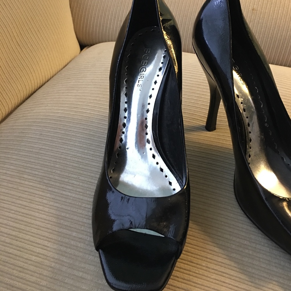Heels - Picture 2 of 2