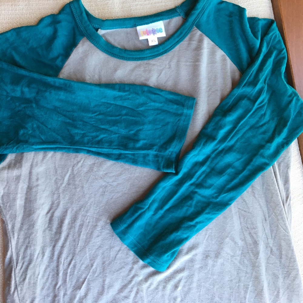 Lularoe Randy tee, gray and teal, XS