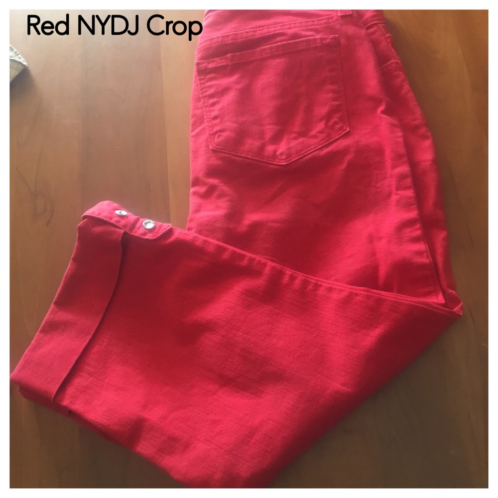 NYDJ Women’s Red Capri. Excellent condition!