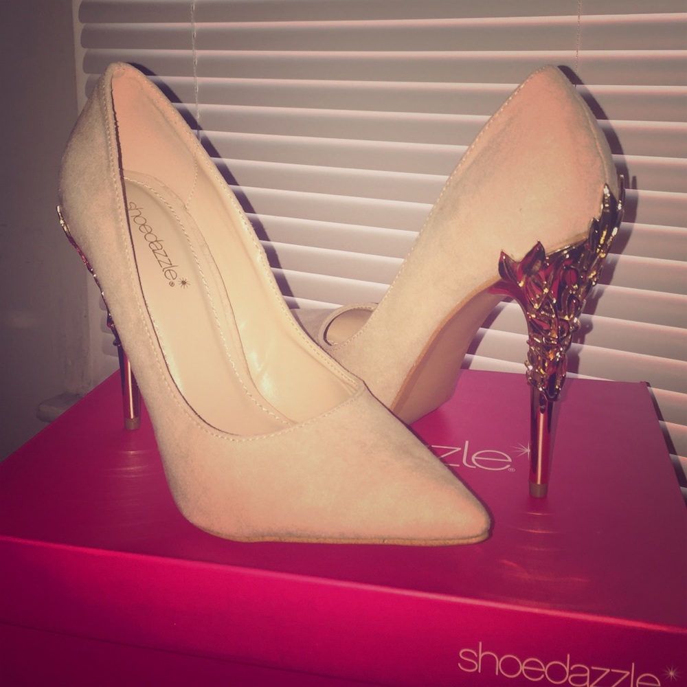 ShoeDazzle pumps