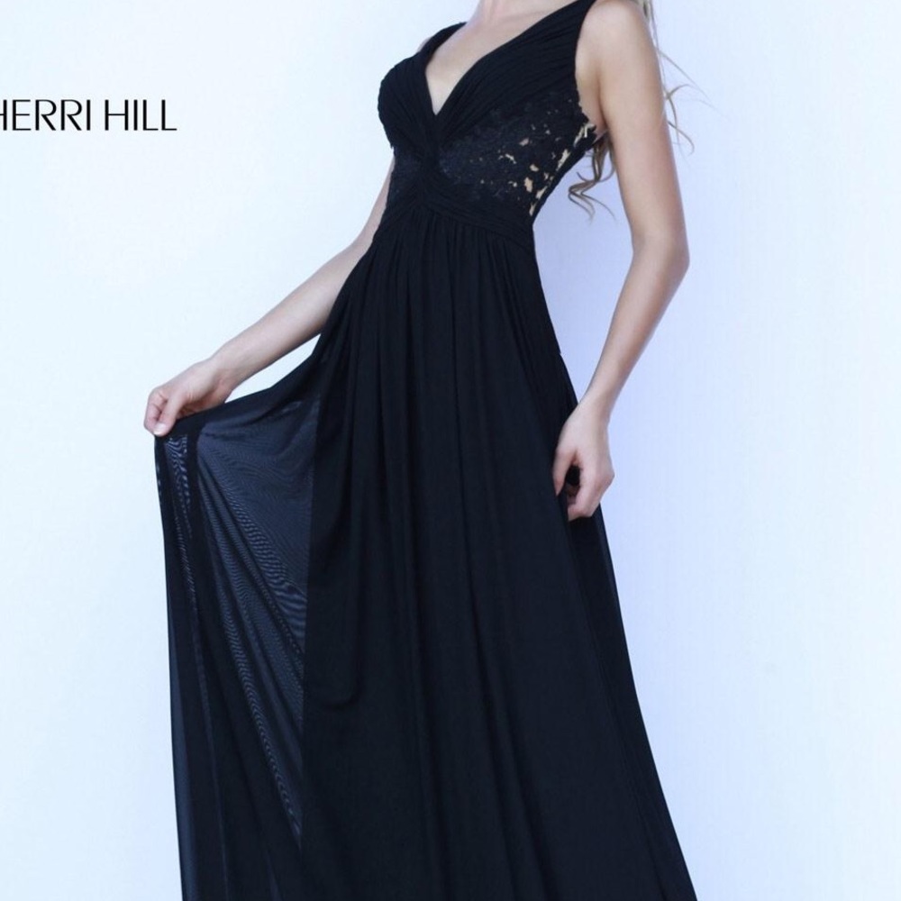 Sherri hill prom dress