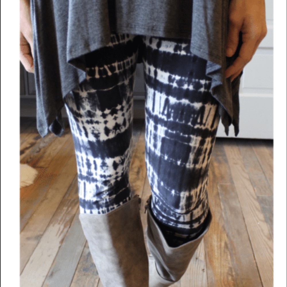 ❤ANY TWO PAIRS OF LEGGINGS FOR $39❤