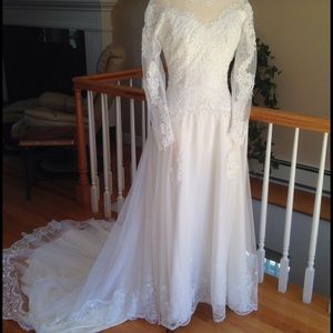 Wedding gown