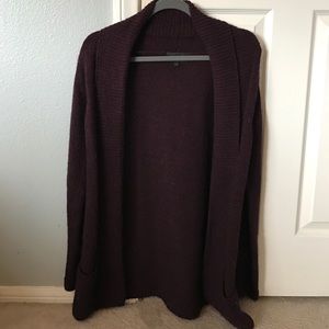 maroon sweater