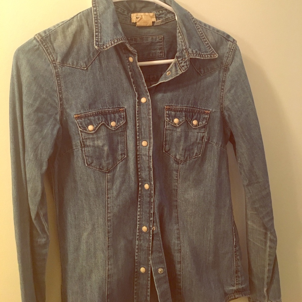 Denim shirt