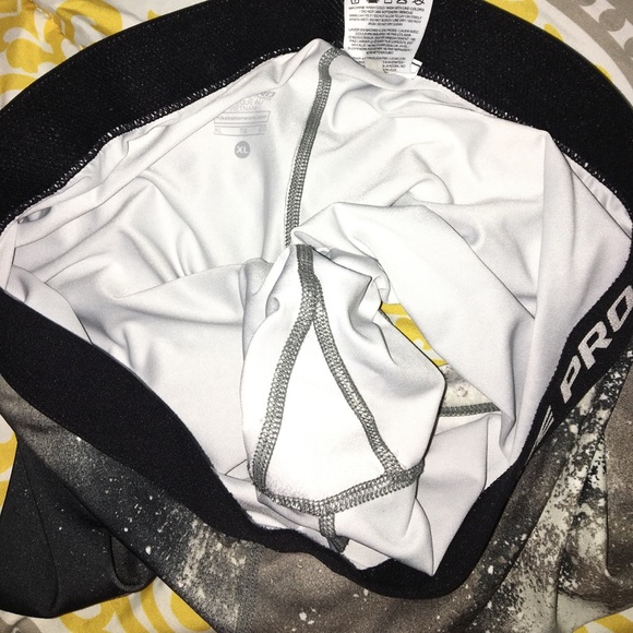 Ike spanx - Picture 3 of 3