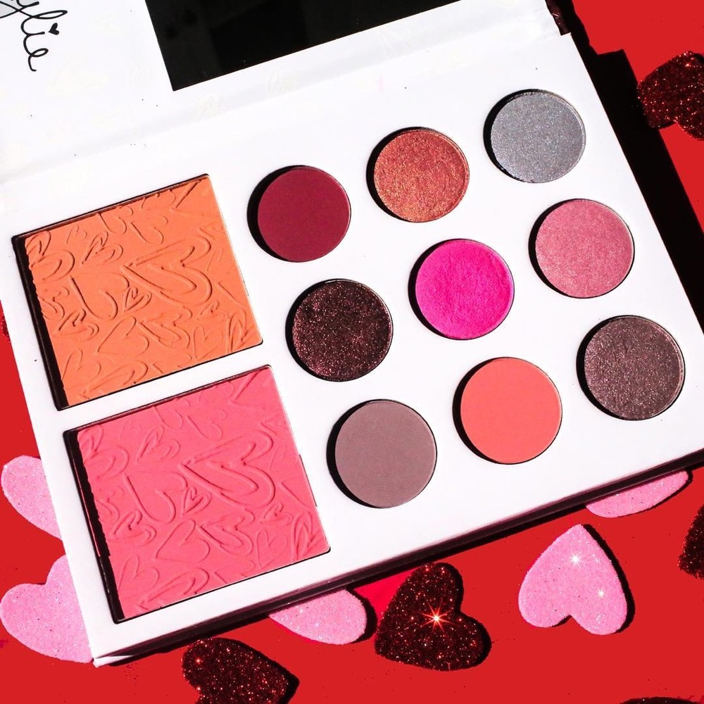 Kylie's Diary Palette (LIMITED EDITION-SOLD OUT)