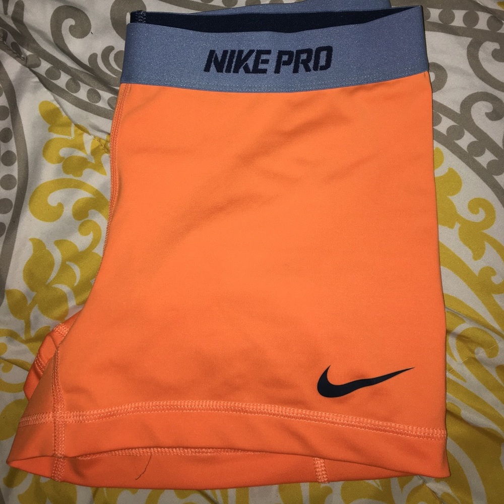 Nike spanx