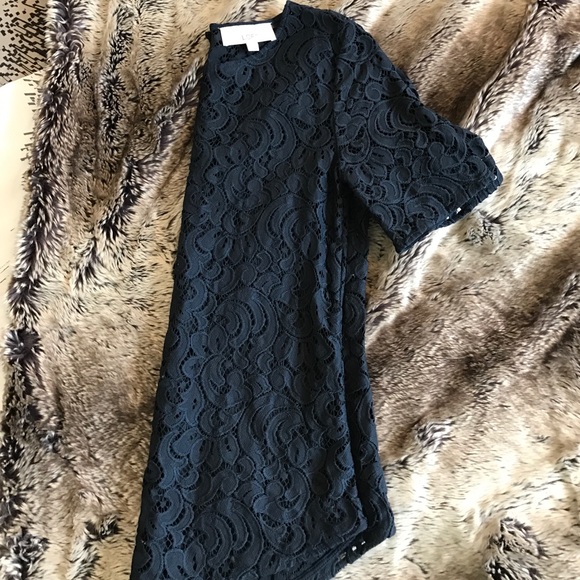 Lace top - Picture 2 of 5