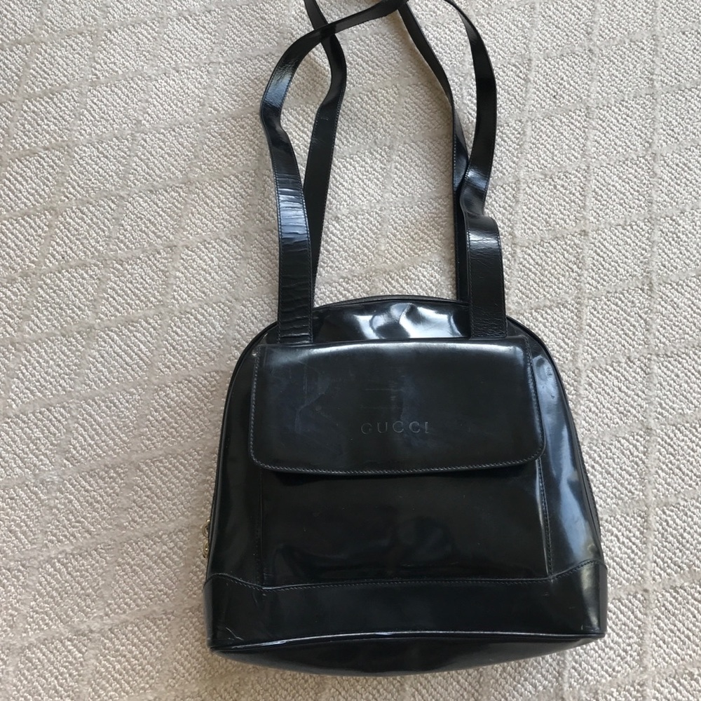 Gucci : Vintage black patent leather shoulder bag