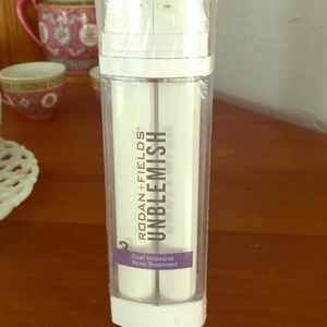 Rodan and Fields dual intensive acne treatment