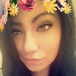 Meet your Posher, Sabrina