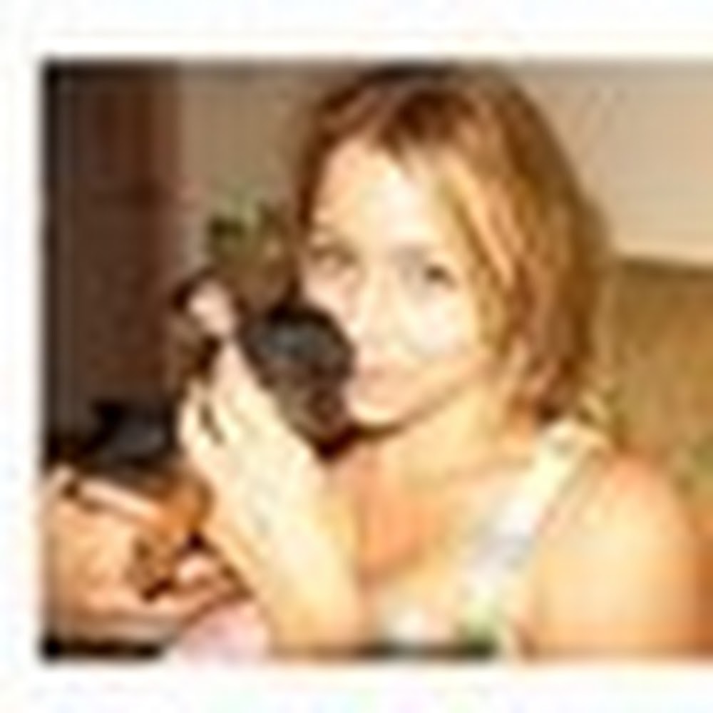 Meet your Posher, April