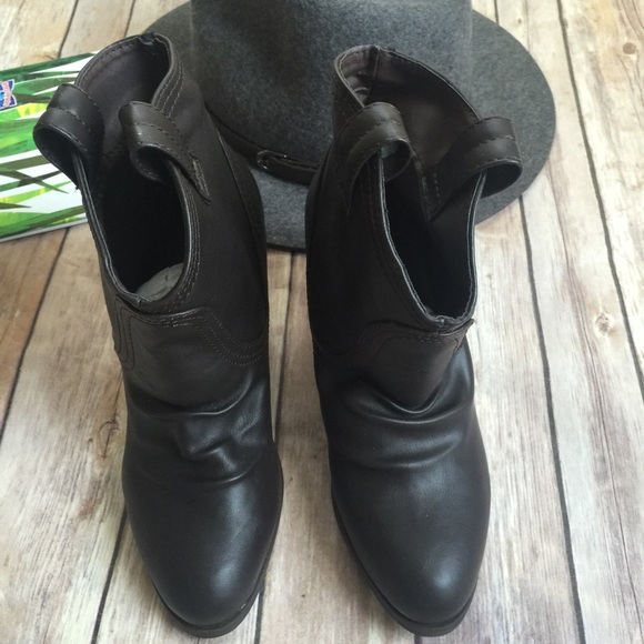 Slouchy ankle bootie-nwot - Picture 3 of 4