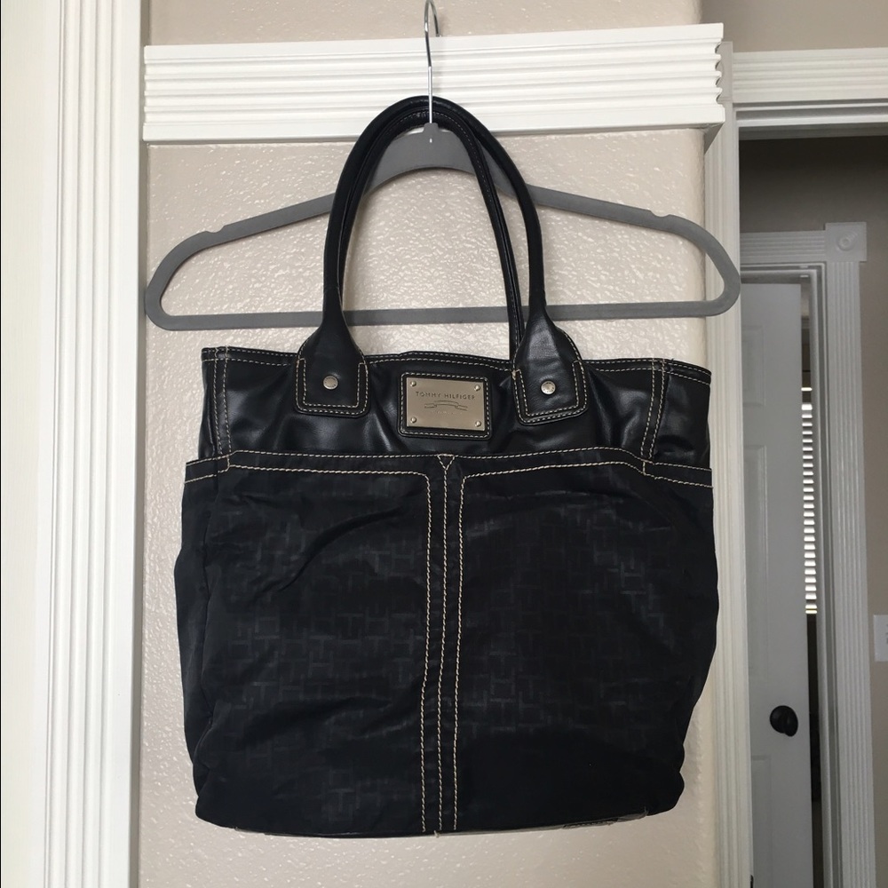 Tommy Hilfiger Tote