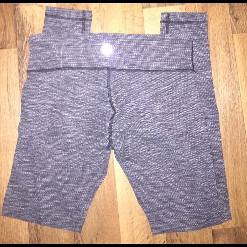 Gray Lululemon leggings!!
