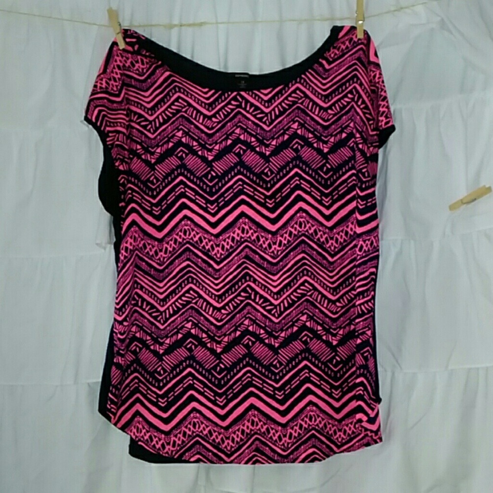 Neon Peach Chevron Top Size 1x