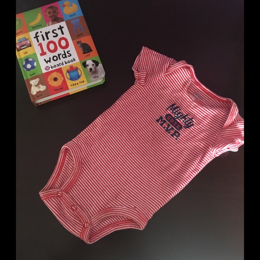 CARTERS red and white stripe onesie👌🏼