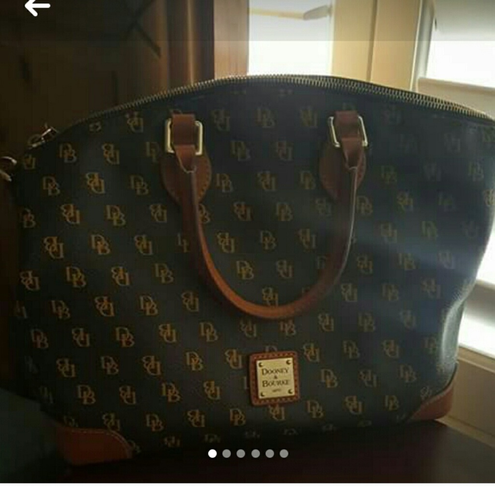 Dooney & Bourke