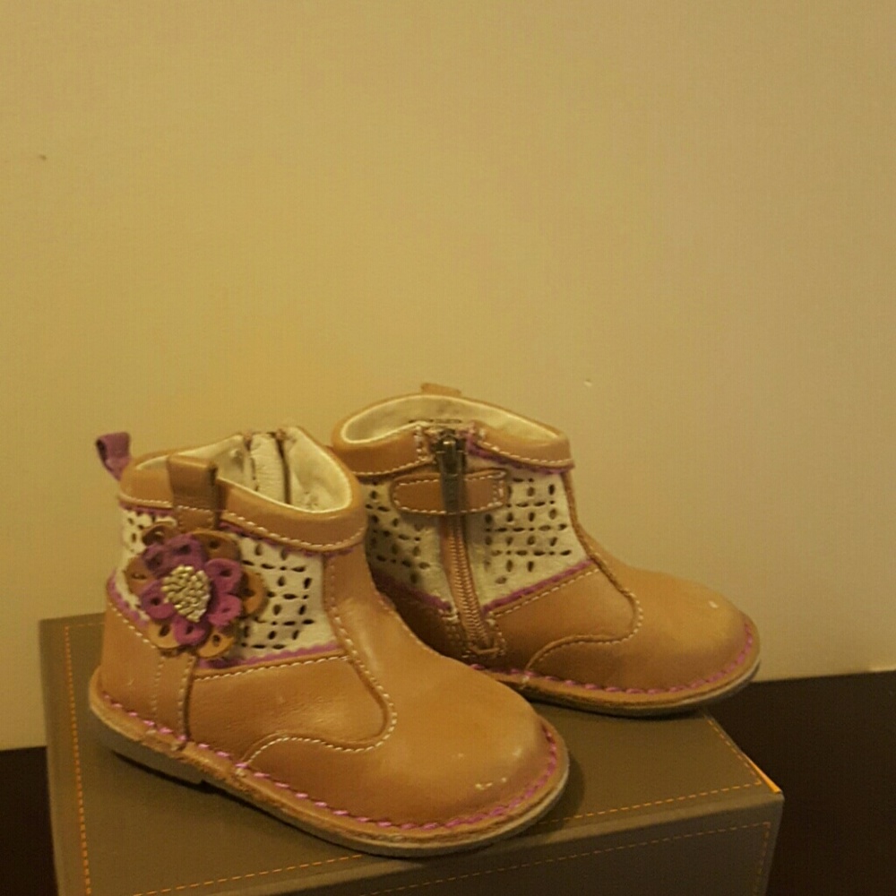 Stride Rite boot