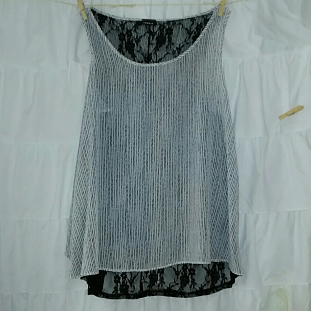 New Torrid High Low Top With Lace Size 1