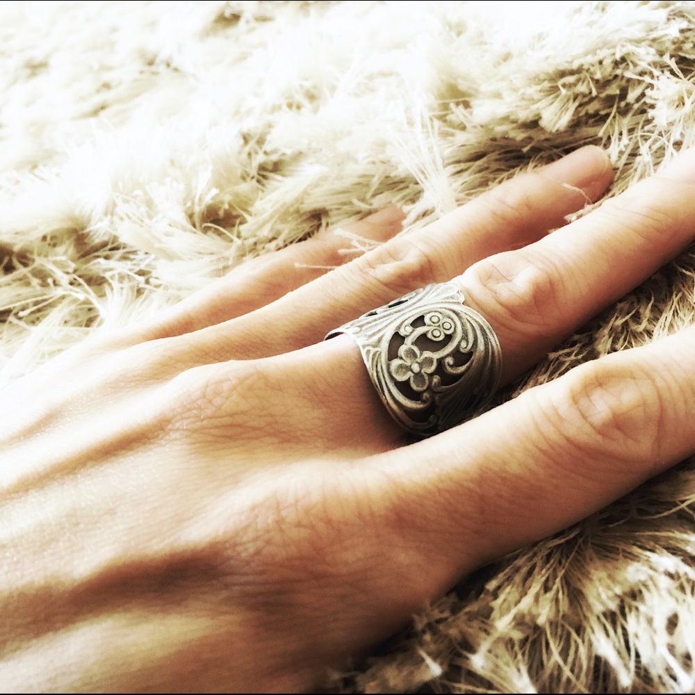 Antique Vintage Silver Ring - Picture 4 of 5