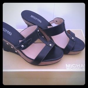 Michael Kors wedge size 8