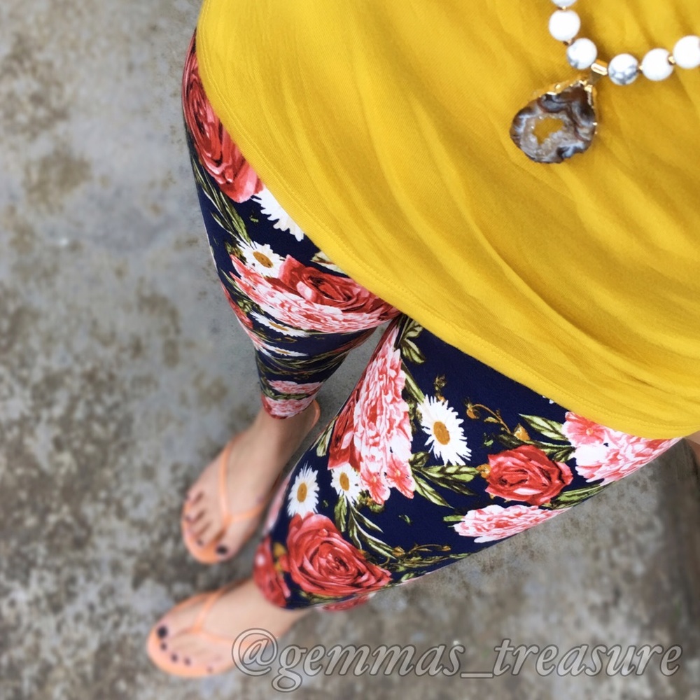 ❤ANY TWO PAIRS OF LEGGINGS FOR $39❤