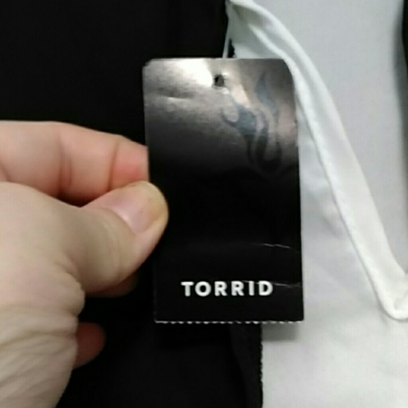 NWT Super Chic Torrid Top Size 1x - Picture 3 of 5