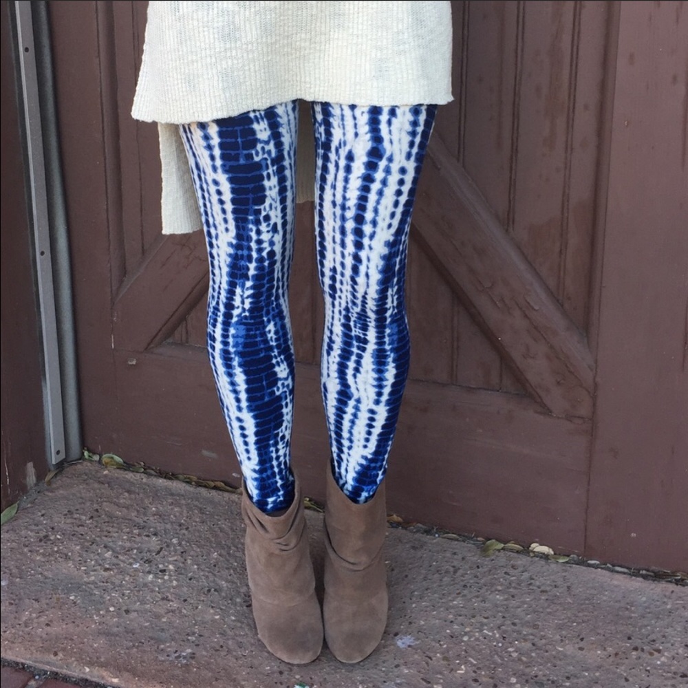 1 LEFT ! INFINITY RAINE BLUE/White TIE DYE OS CUTE