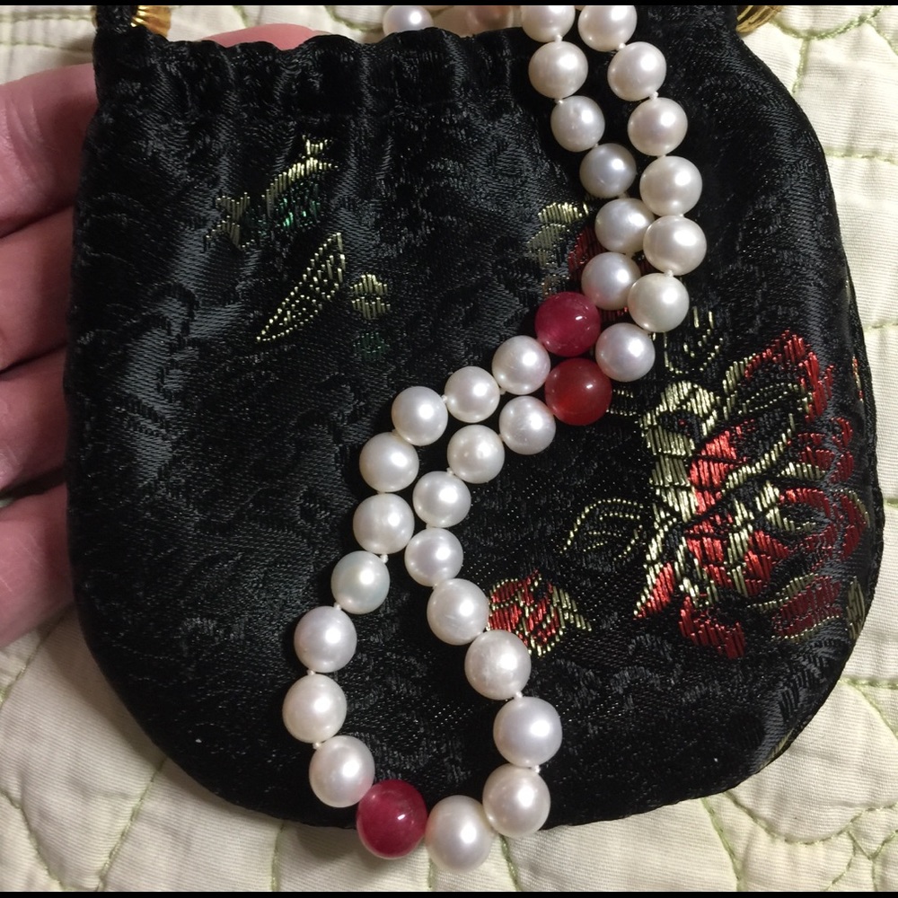 Freshwater pearl necklace