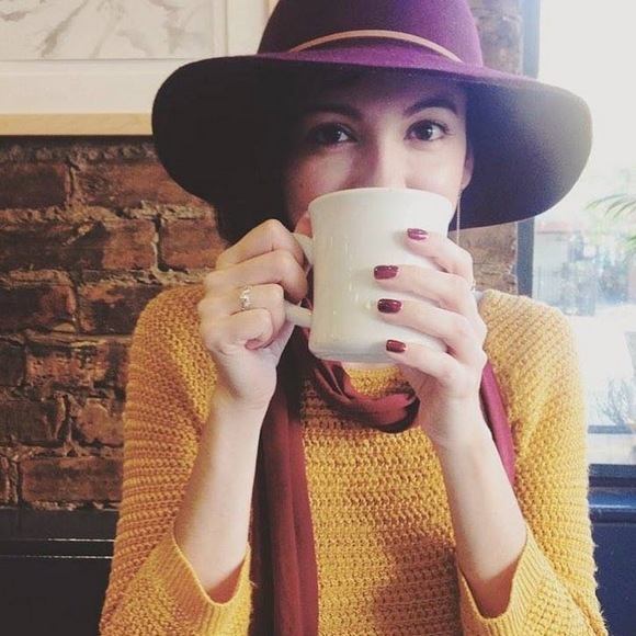 Meet your Posher, Wendy - Picture 1 of 8