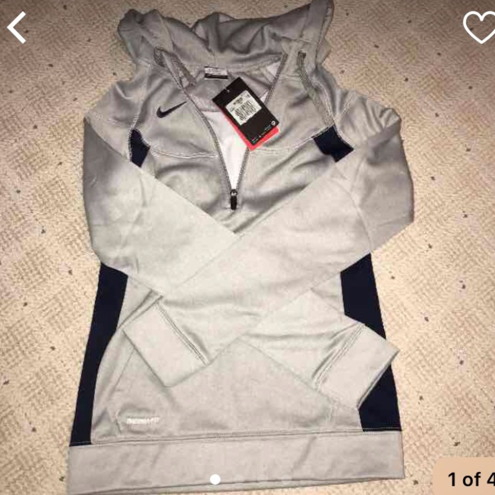 NWT nike half zip