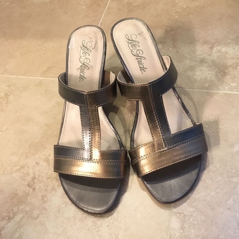 Wedge sandals - gold