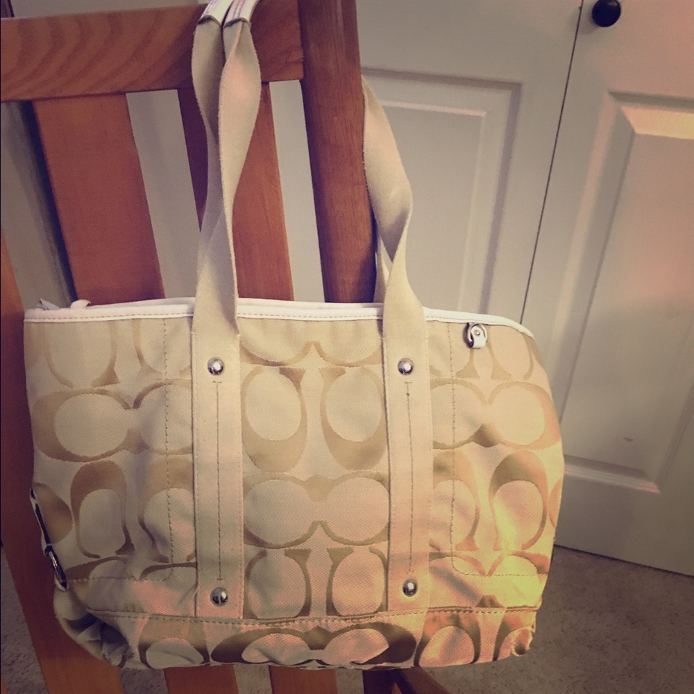 Coach Daisy Signature Tote Coach B1176-F16559