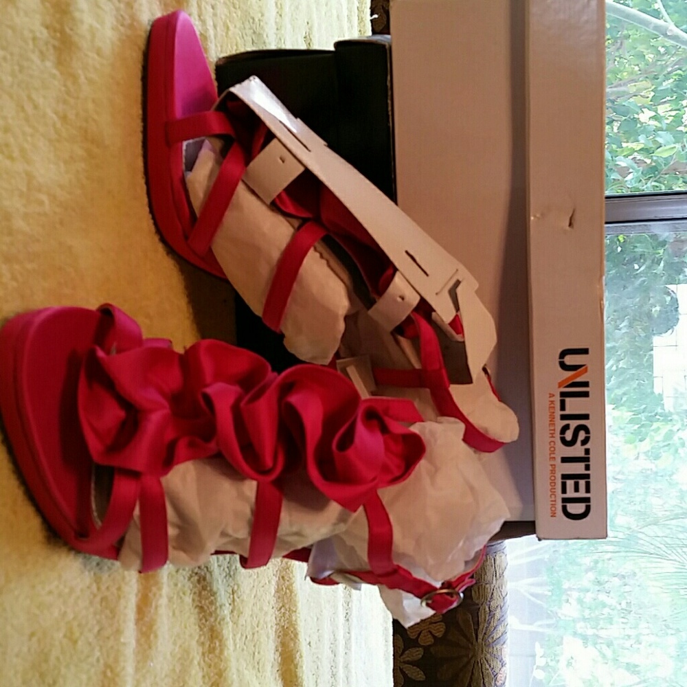 Fussia pink high heel shoes