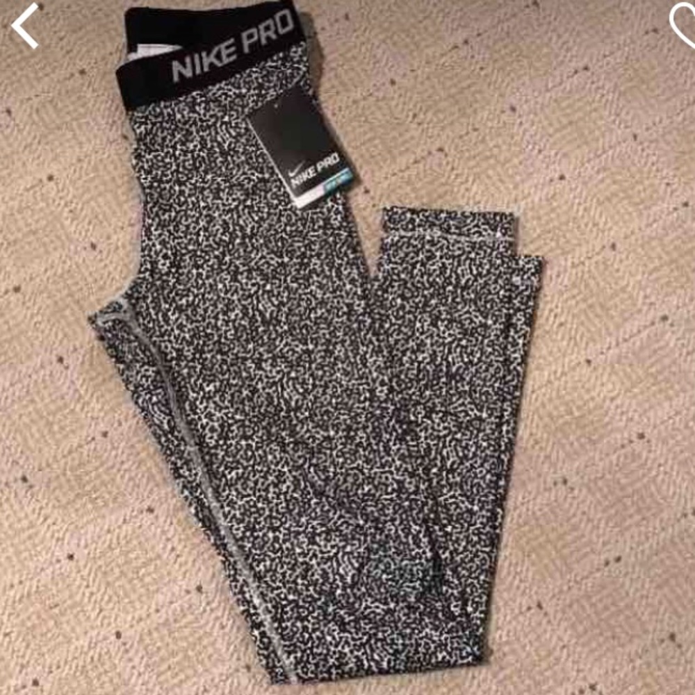 NWT Nike dri fit tights