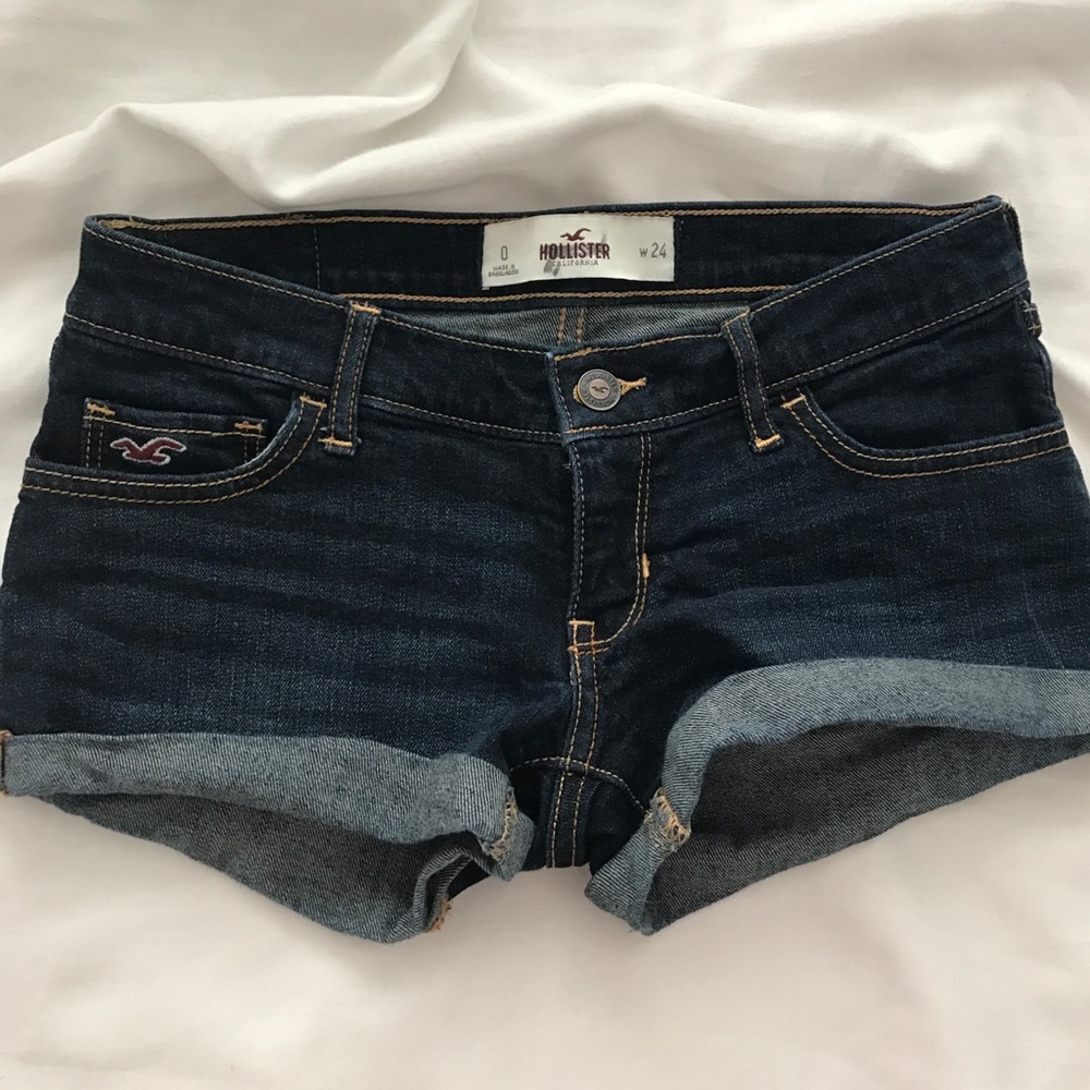 Hollister shorts size 0