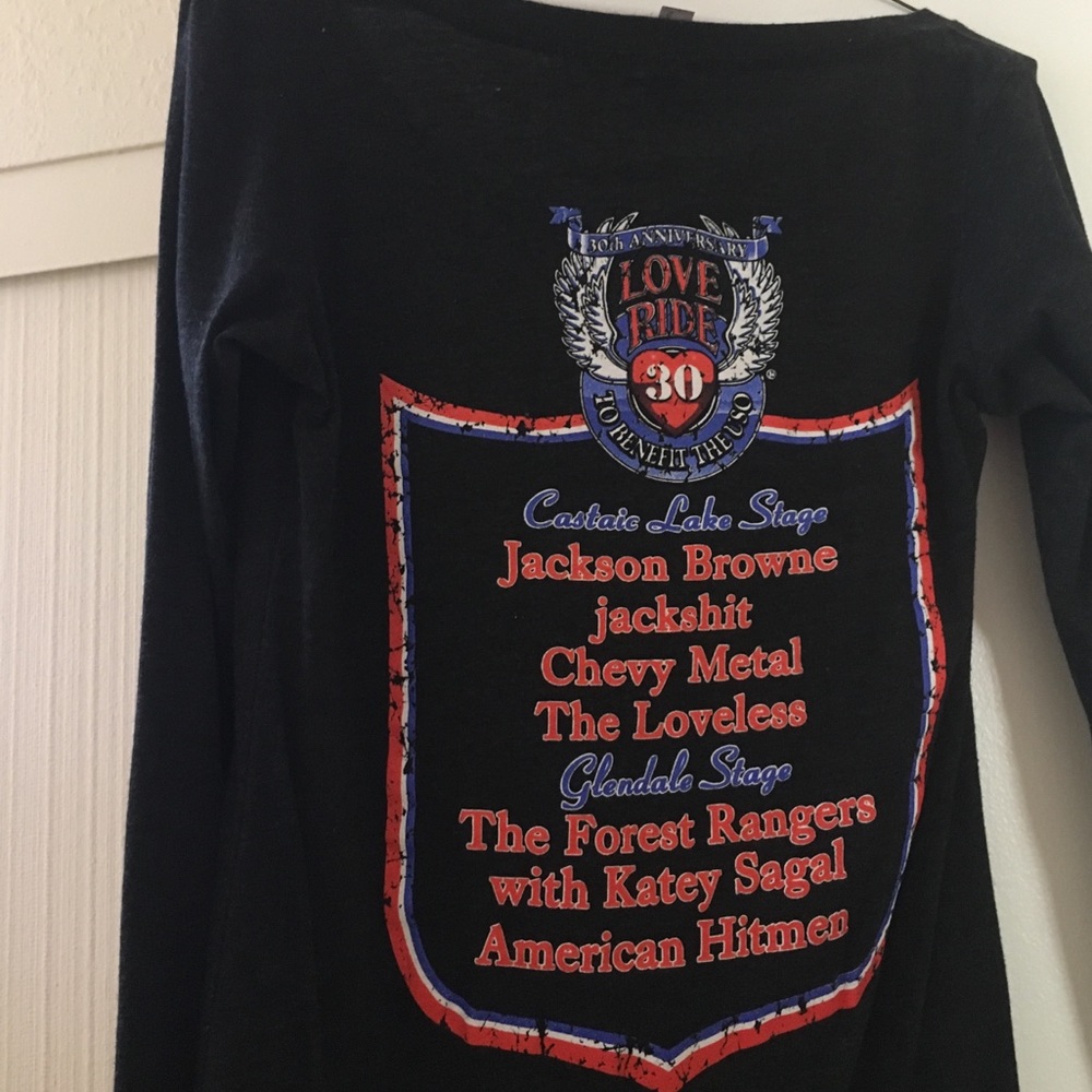 Woman's black long sleeve shirt