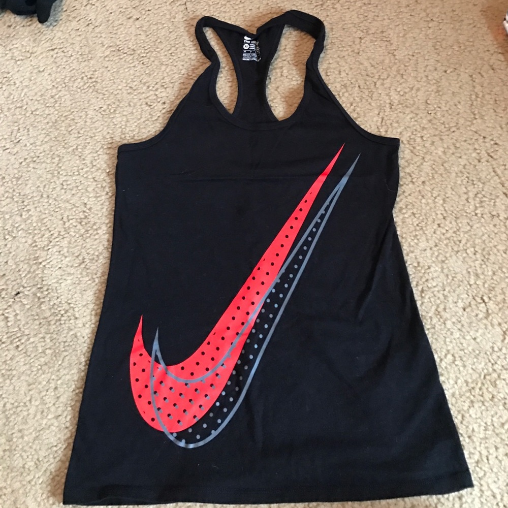 Black Nike tank