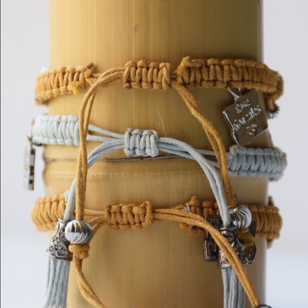 Bracelets - Picture 2 of 4
