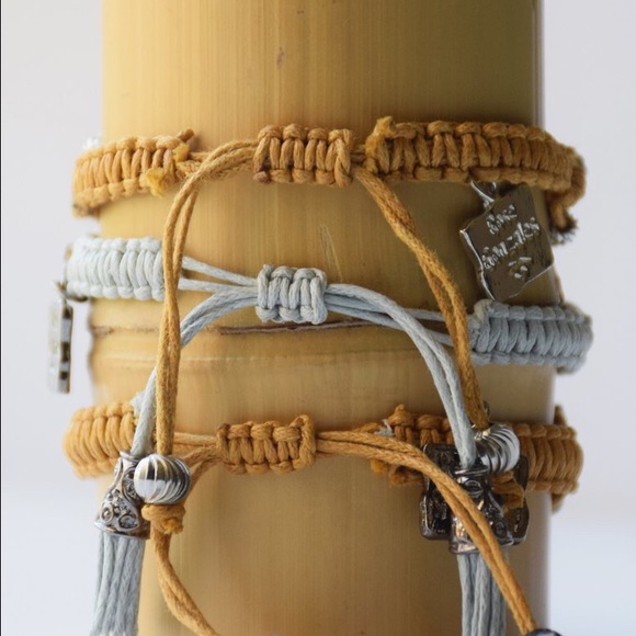 Bracelets - Picture 2 of 4