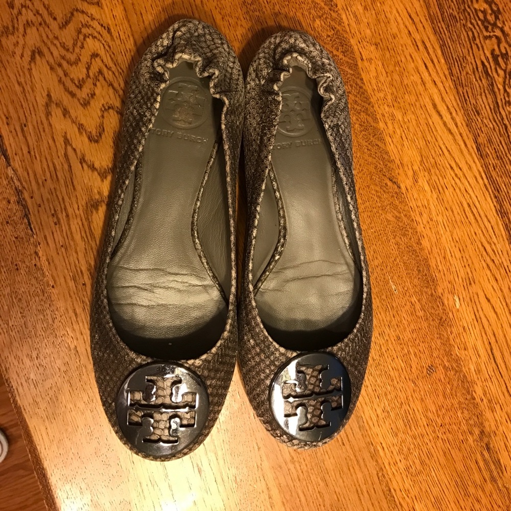 Size 6 Tory Burch flats