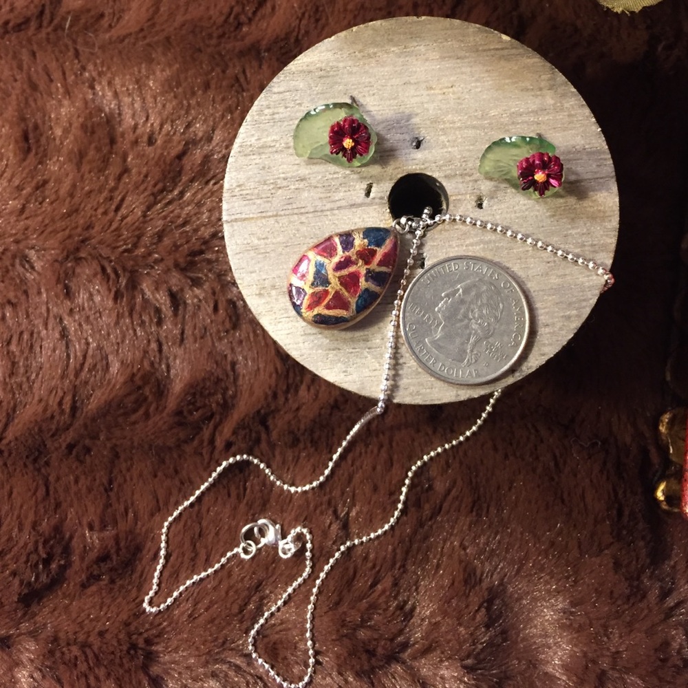 ✨SALE Rose Painted Necklace & Iridescent Earrings