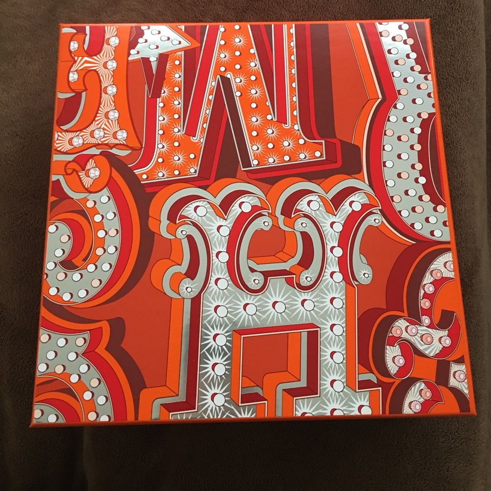 Hermes box