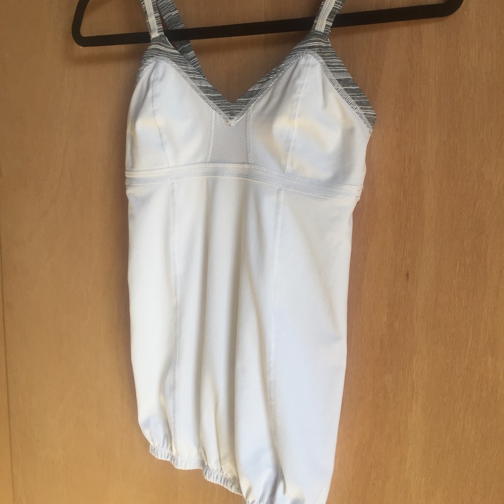 Lululemon Yoga Tank XS