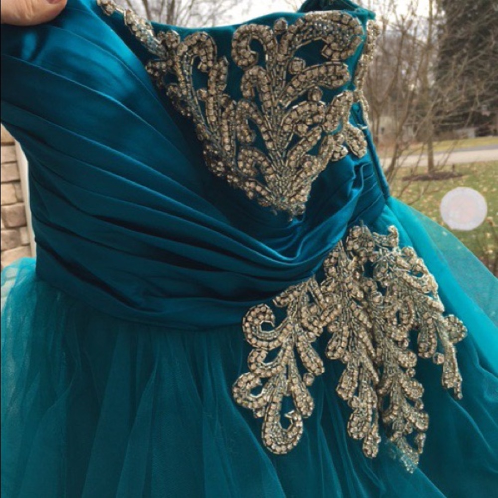 Sherri Hill Dress - Picture 3 of 7