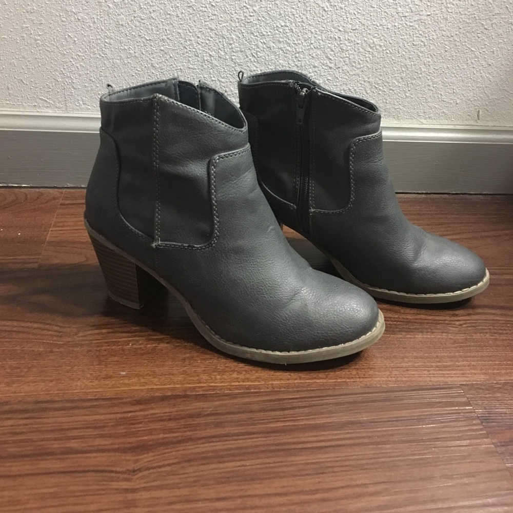 Ankle booties