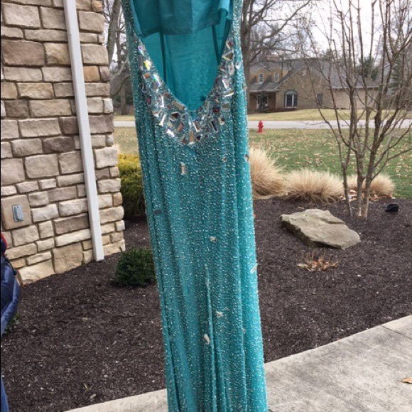 Sherri Hill Prom Dress - Picture 5 of 6